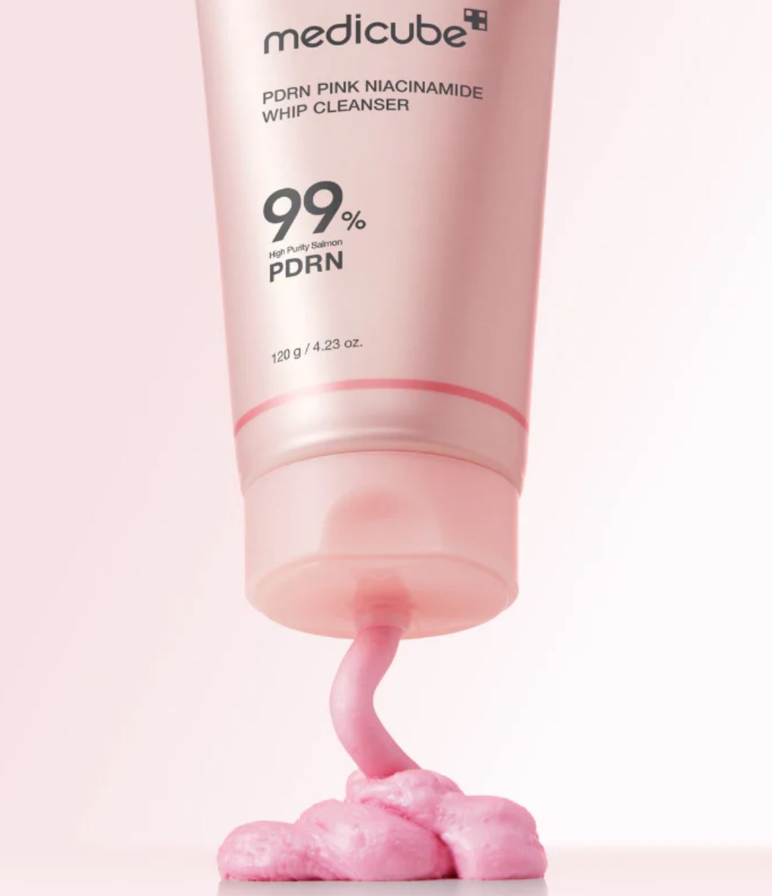 MEDICUBE-PDRN PINK NIACINAMIDE WHIP CLEANSER 120G